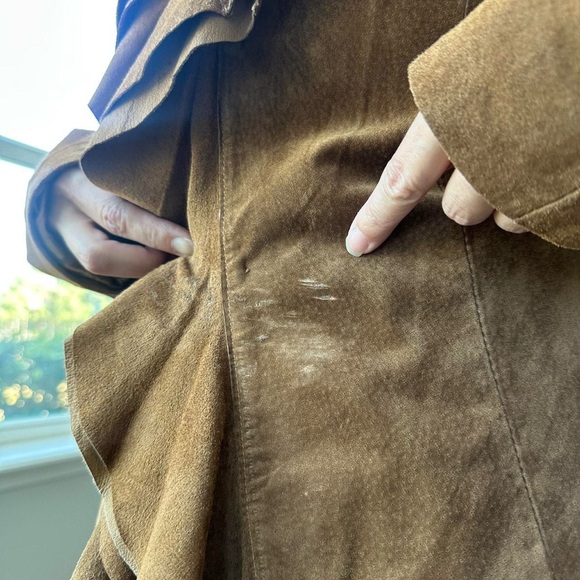 Suede Ruffled Jacket - Picture 3 of 7